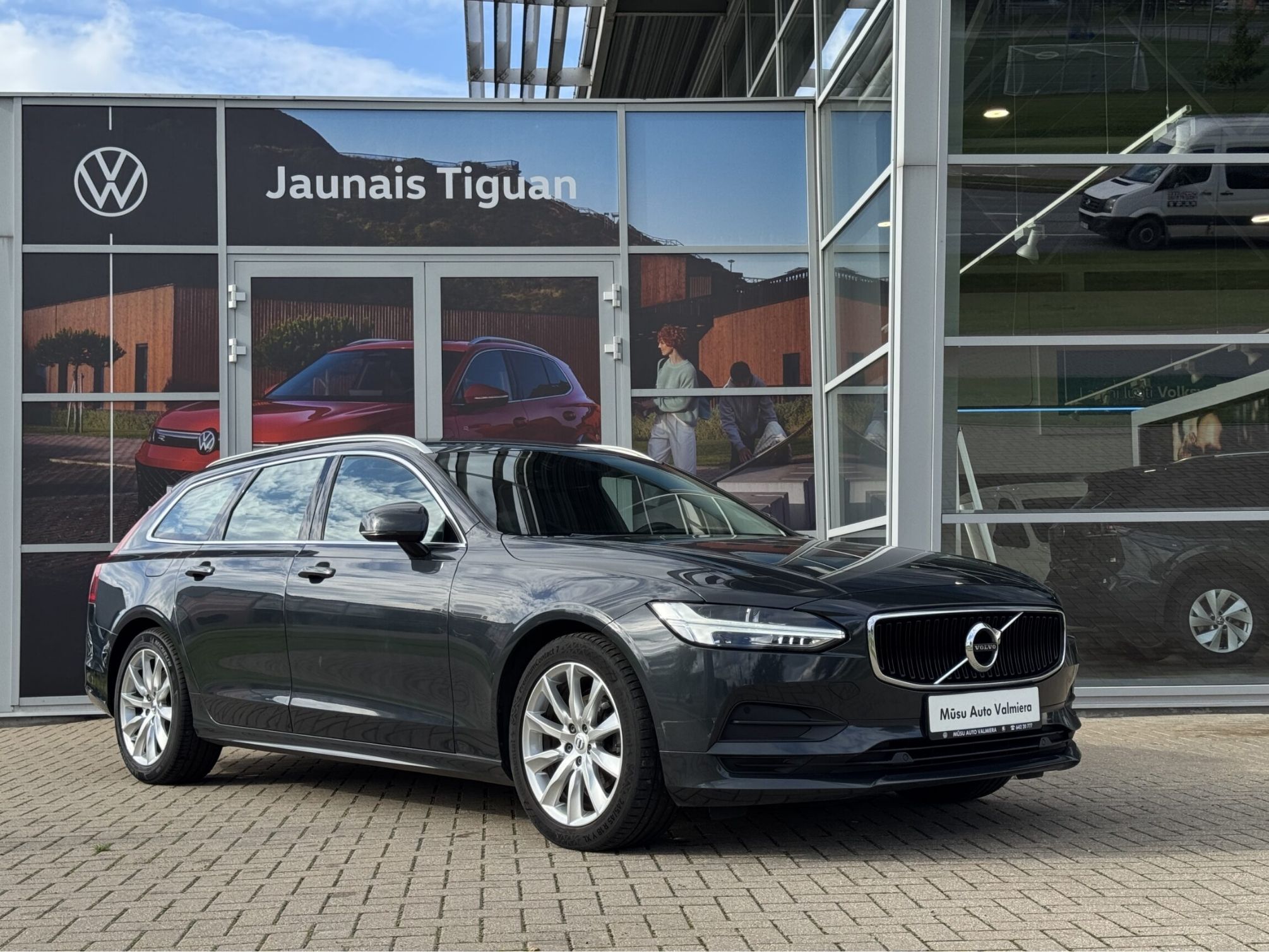 Volvo V90