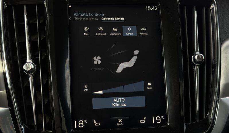 
Volvo V90 full									