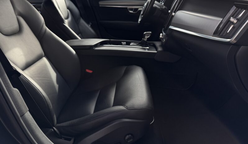 
Volvo V90 full									