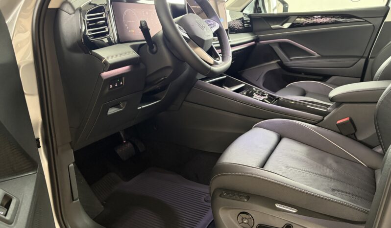 
Jauns VW Tiguan Elegance full									