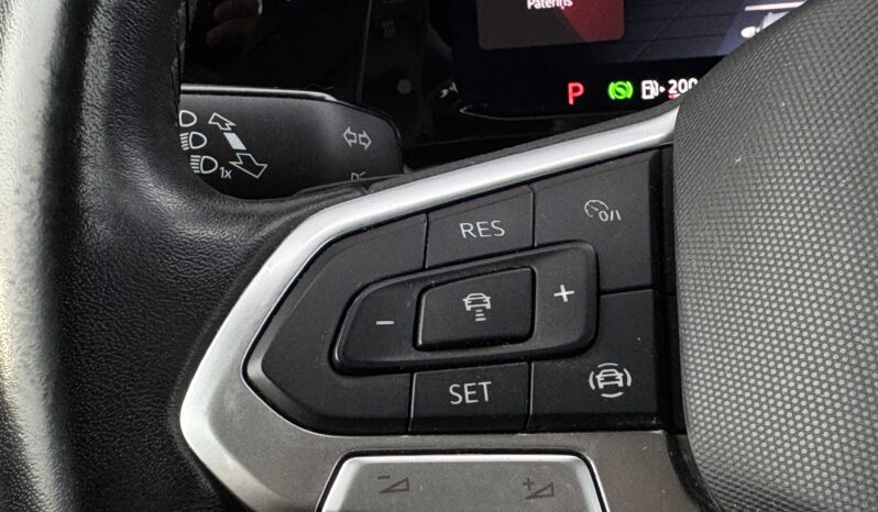 
Volkswagen Golf Variant Life 2.0 full									