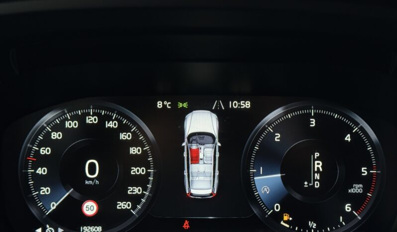 
Volvo V60 D3 2.0 full									