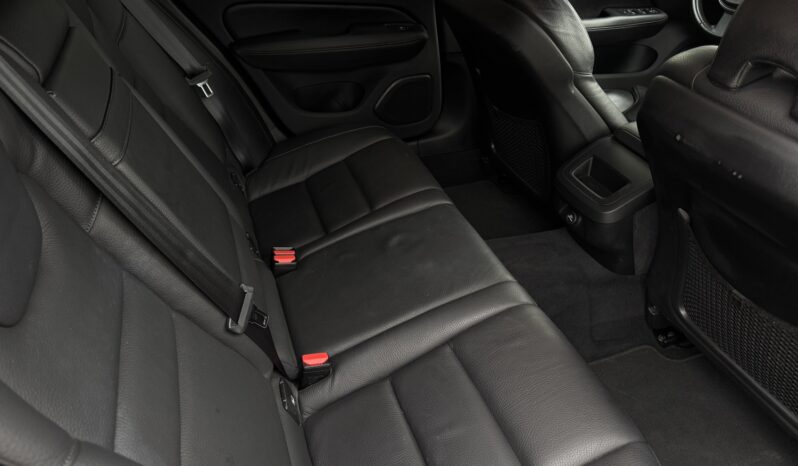 
Volvo V60 D3 2.0 full									