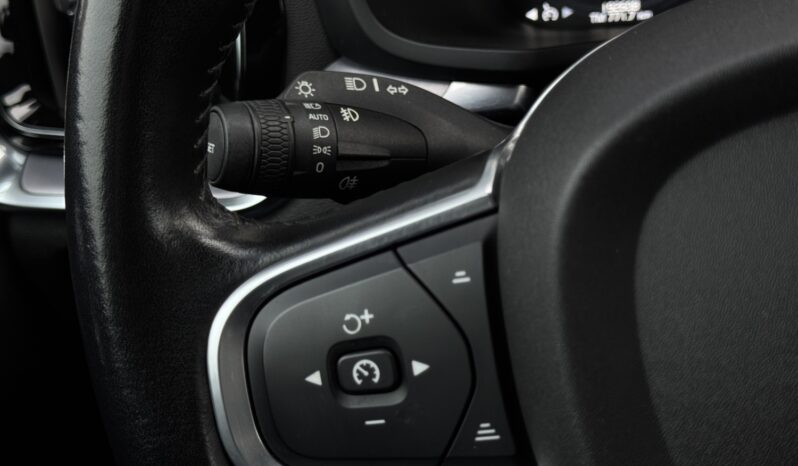 
Volvo V60 D3 2.0 full									