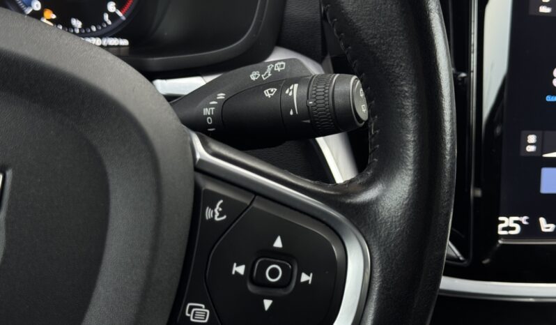 
Volvo V60 D3 2.0 full									