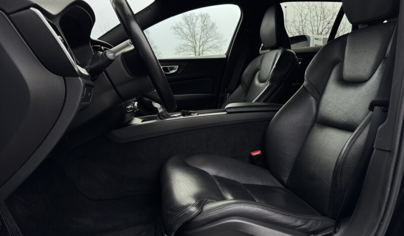
Volvo V60 D3 2.0 full									