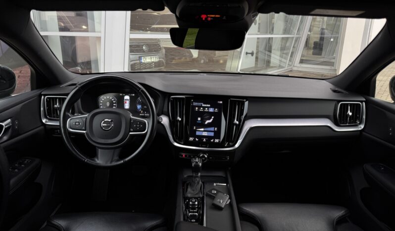 
Volvo V60 D3 2.0 full									