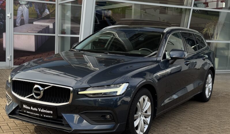 
Volvo V60, D3, 2.0D, Tumši zils full									