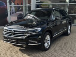 
Volkswagen Touareg Elegance, 3.0. full									