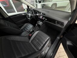 
Volkswagen Touran, 1.5Tsi, 150Zs full									