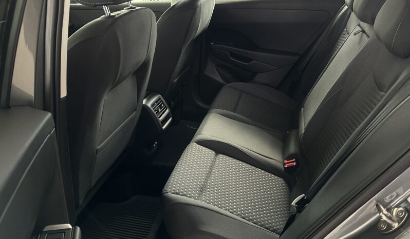 
VW T-Roc Life full									