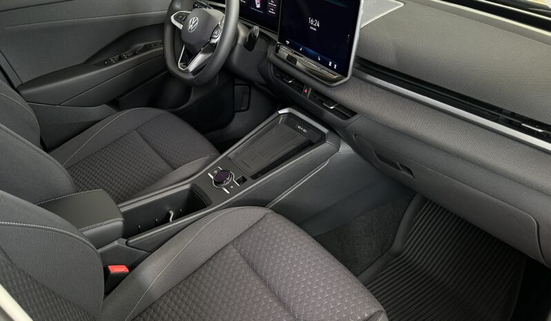 
VW T-Roc Life full									
