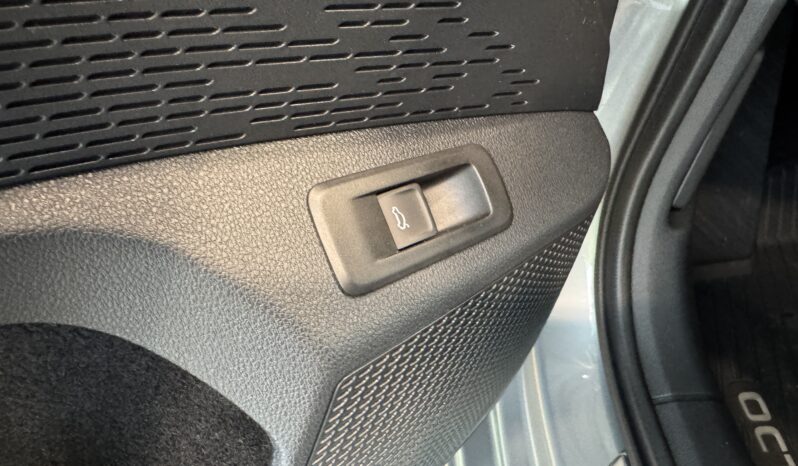 
Škoda Octavia full									