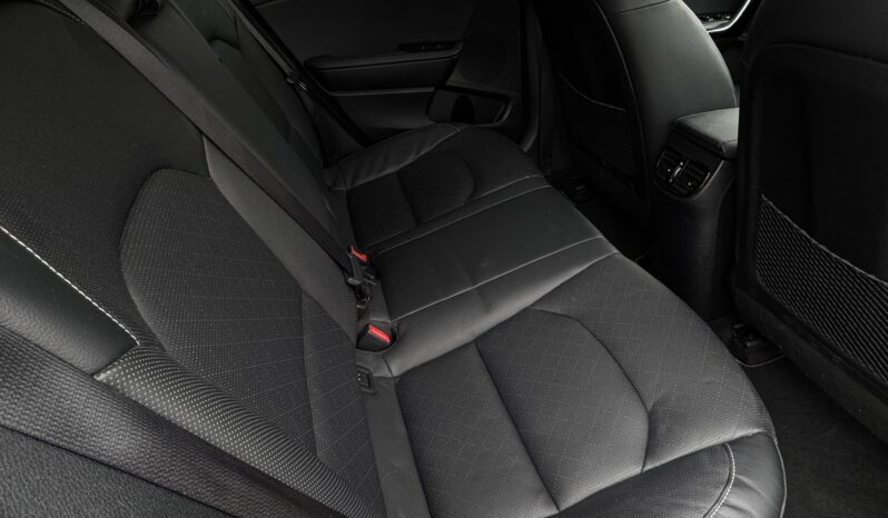 
Kia Ceed, 1.4L benzīns, 138Zs full									