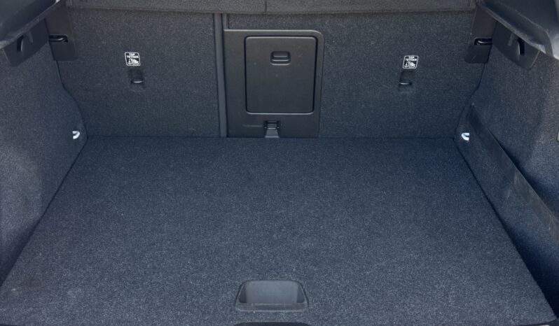 
Volvo Xc40, T3, 1, 5 benzīns,balta full									