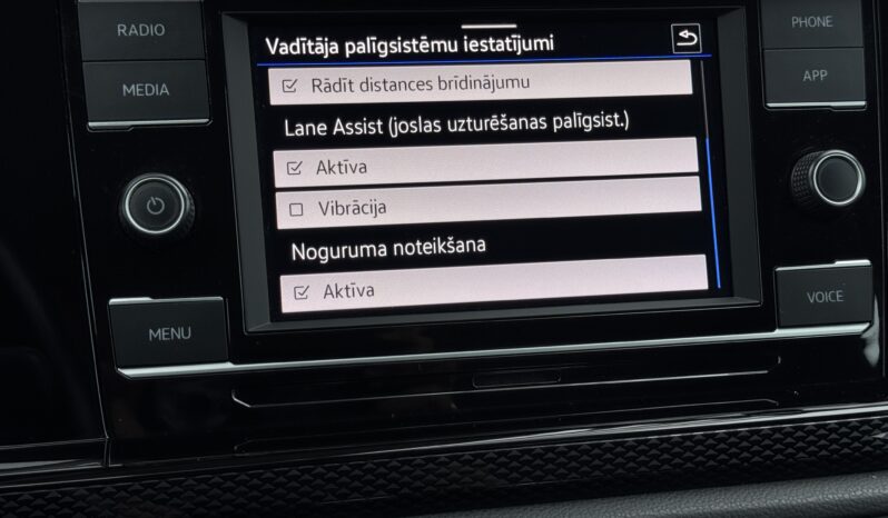 
Volkswagen Taigo, 1.0Tsi,96Zs, Manuālā,melna full									