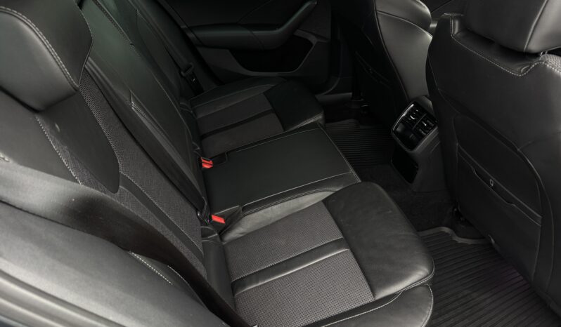 
Škoda Octavia Combi Ambition, 2.0Tdi,pelēka full									