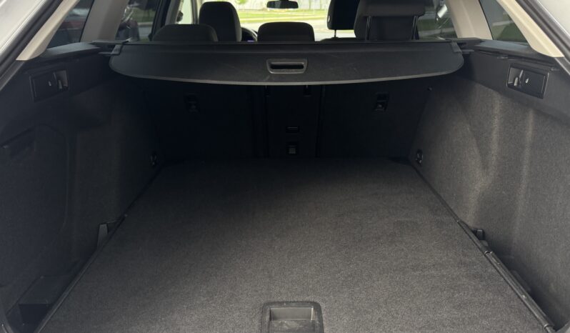 
Volkswagen Golf 8, 2.0Tdi, 115Zs, Manuālā,sudraba full									