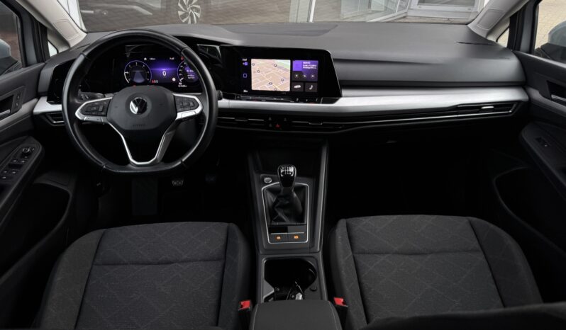 
Volkswagen Golf 8, 2.0Tdi, 115Zs, Manuālā,sudraba full									