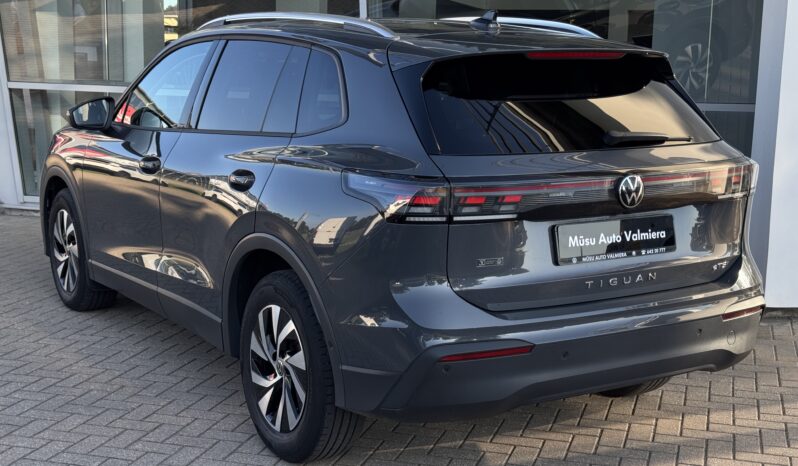 
Volkswagen Tiguan, 1.5 Tsi, 150Zs, Automāts,Pelēka full									