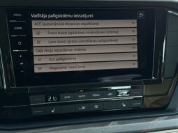 
Volkswagen Touareg, 3.0Tdi, 228Zs,sarkana full									