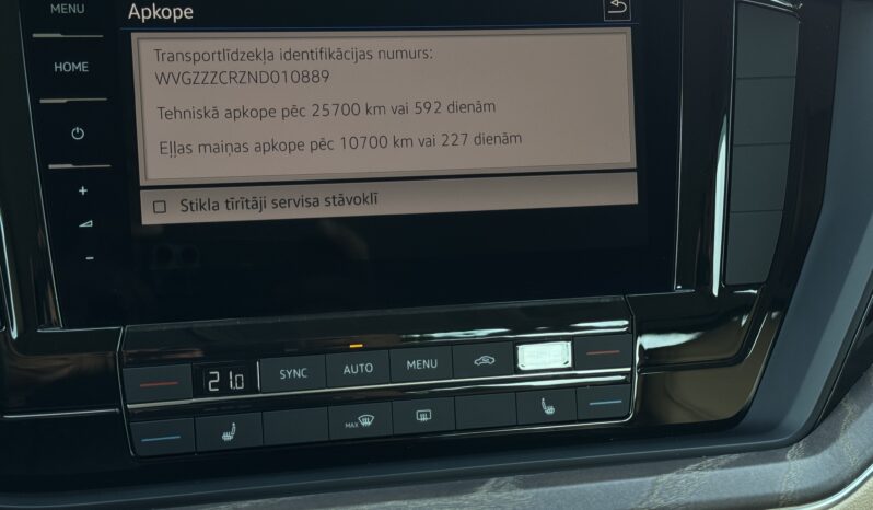 
Volkswagen Touareg, 3.0Tdi, 228Zs,sarkana full									
