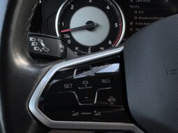 
Volkswagen Touareg, 3.0Tdi, 228Zs,sarkana full									