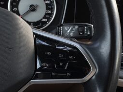 
Volkswagen Touareg, 3.0Tdi, 228Zs,sarkana full									