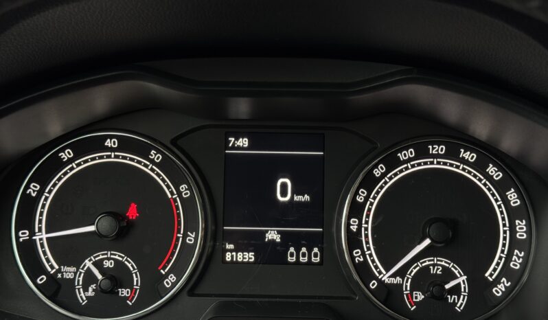 
Škoda Kamiq Ambition Clever, 1.0tsi,manuāls,pelēka full									