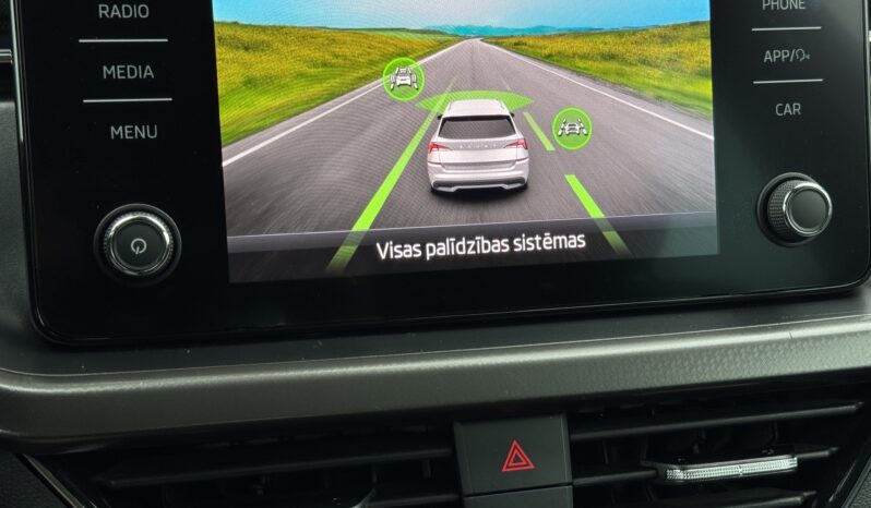 
Škoda Kamiq Ambition Clever, 1.0tsi,manuāls,pelēka full									