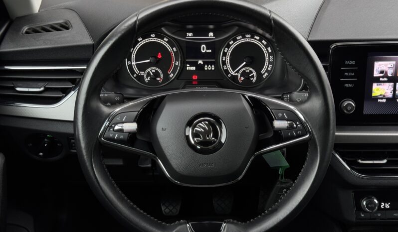 
Škoda Kamiq Ambition Clever, 1.0tsi,manuāls,pelēka full									