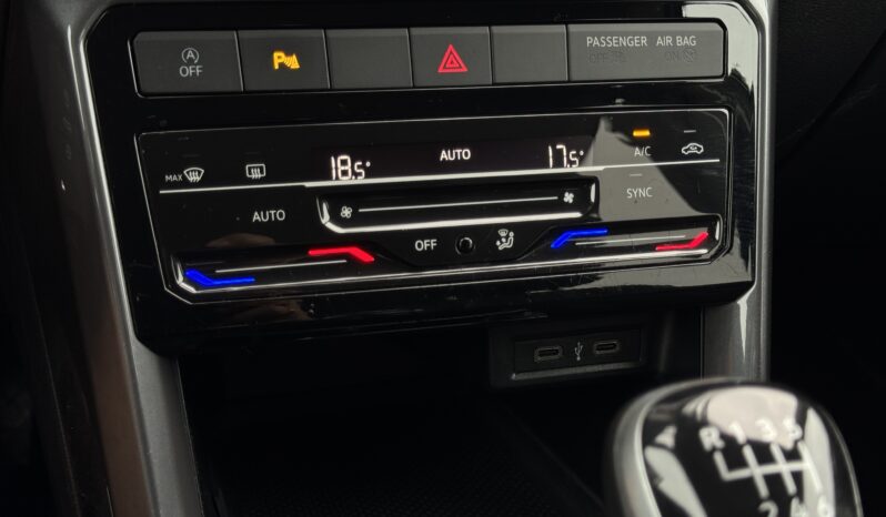 
VW T-Cross Style, 1.0benzīns,balta full									