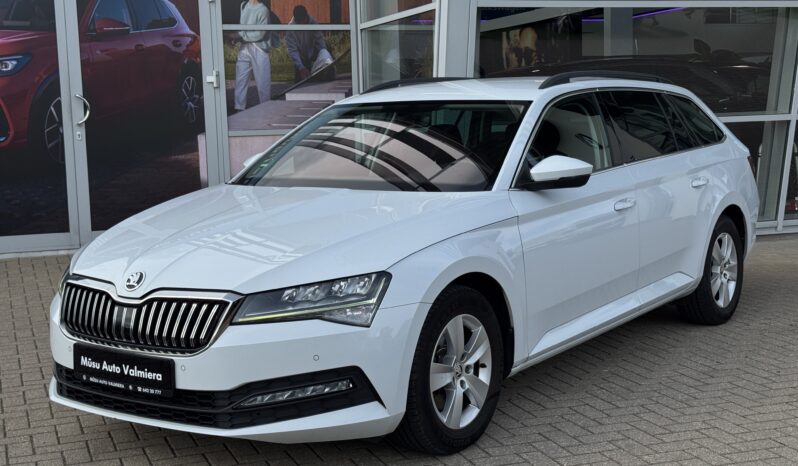 
Skoda Superb Combi 2.0 Tdi,balta full									