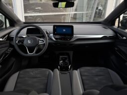 
Volkswagen ID. 4 Pro Performance,melna full									