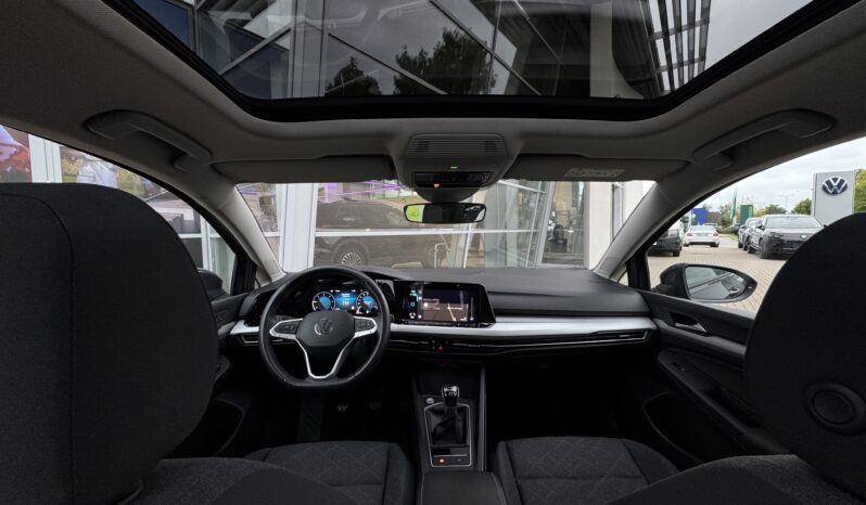 
Volkswagen Golf Variant Life, 2.0Tdi,pelēka full									