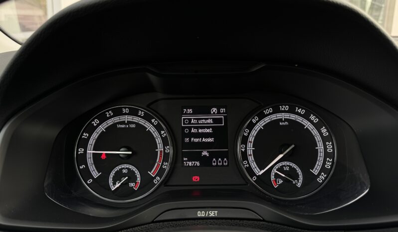 
Škoda Karoq Ambition Clever, 4×4,brūna full									