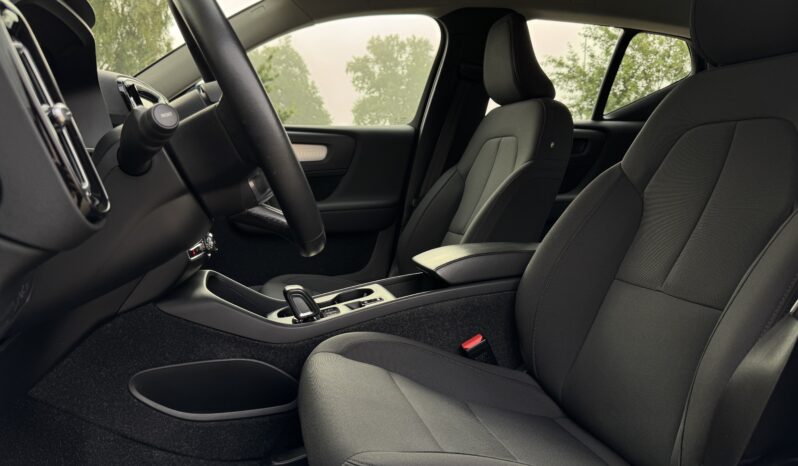 
Volvo Xc40 Inscription Recharge, T5,zila full									