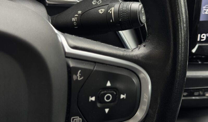 
Volvo Xc60, 2.0D,balta full									