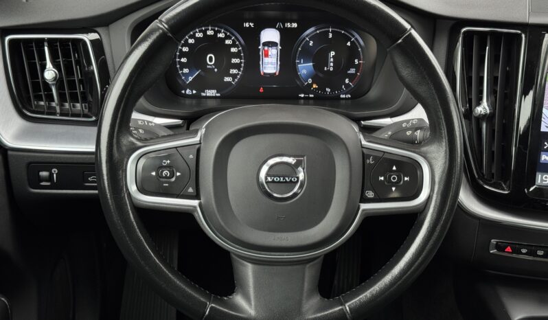 
Volvo Xc60, 2.0D,balta full									