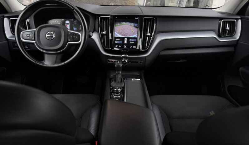 
Volvo Xc60, 2.0D,balta full									