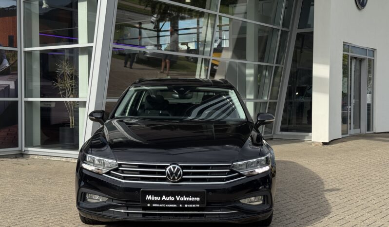 
VW Passat B8,2.0TDI,autom.,melna full									