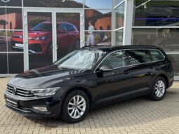 
VW Passat B8,2.0TDI,autom.,melna full									