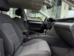 
VW Passat B8,2.0TDI,autom.,melna full									