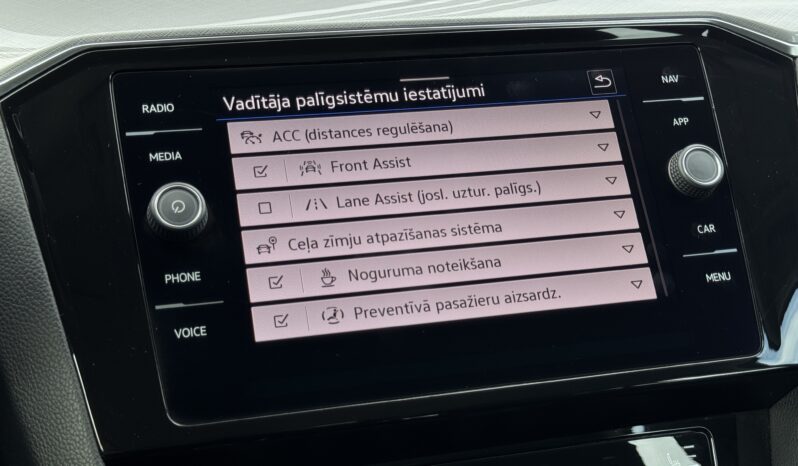 
VW Passat B8,2.0TDI,autom.,melna full									