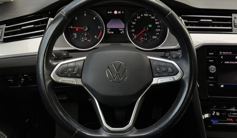 
VW Passat B8,2.0TDI,autom.,melna full									