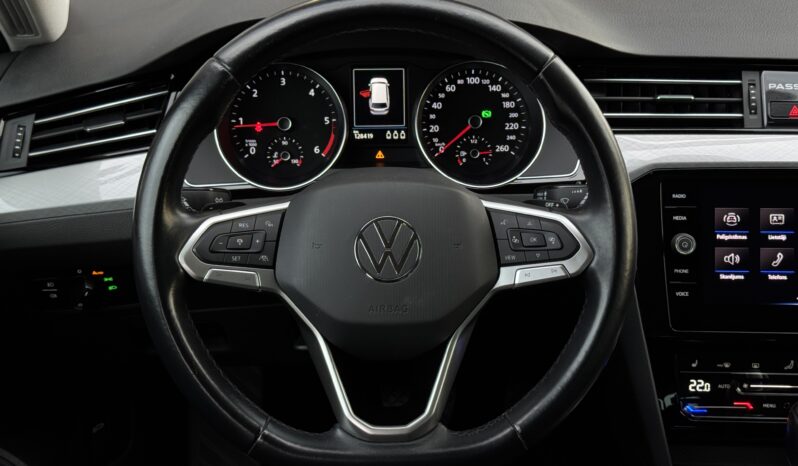 
Volkswagen Passat B8, 2.0Tdi,melna/ou full									