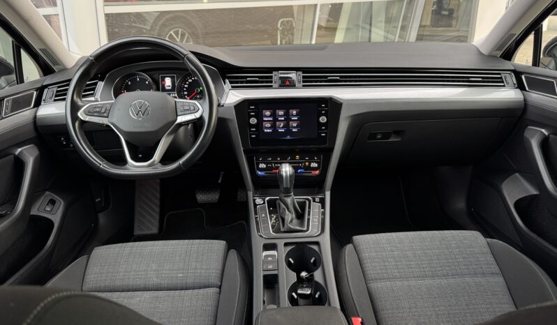 
Volkswagen Passat B8, 2.0Tdi,melna/ou full									