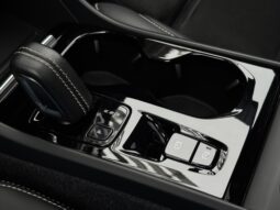 Volvo Xc40, 1,5benzīns, T2,Pelēka full