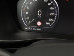 Volvo Xc40, 1,5benzīns, T2,Pelēka full