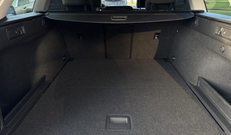 
Volkswagen Passat B8, 2.0Tdi, 150Zs, Dsg,sudraba full									